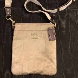 Coach  Messenger Crossbody shoulder bag with logo